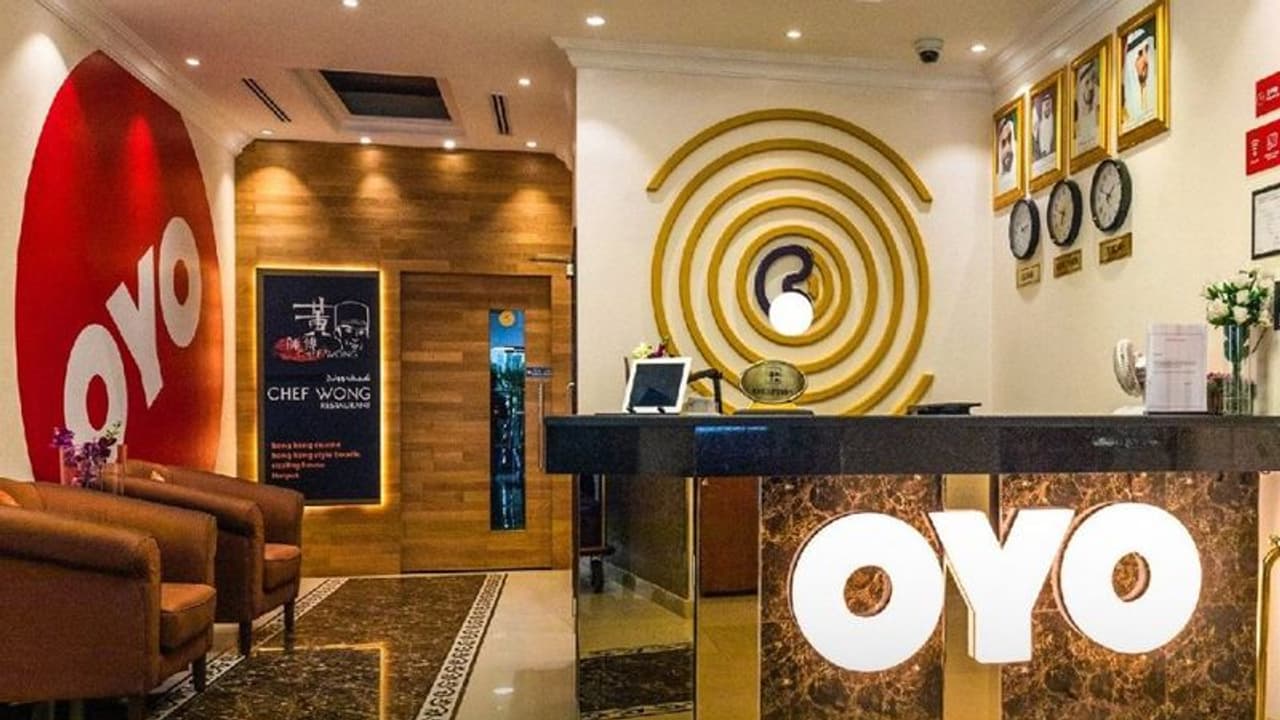 రోడ్డున పడనున్న 2 వేల మంది ఉద్యోగులు...కారణం...? రోడ్డున పడనున్న 2 వేల మంది ఉద్యోగులు...కారణం...?