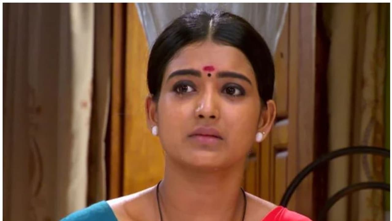 കസ്തൂരി ഊരാക്കുടുക്കിലേക്കോ ?; നീലക്കുയില് റിവ്യു കസ്തൂരി ഊരാക്കുടുക്കിലേക്കോ ?; നീലക്കുയില് റിവ്യു