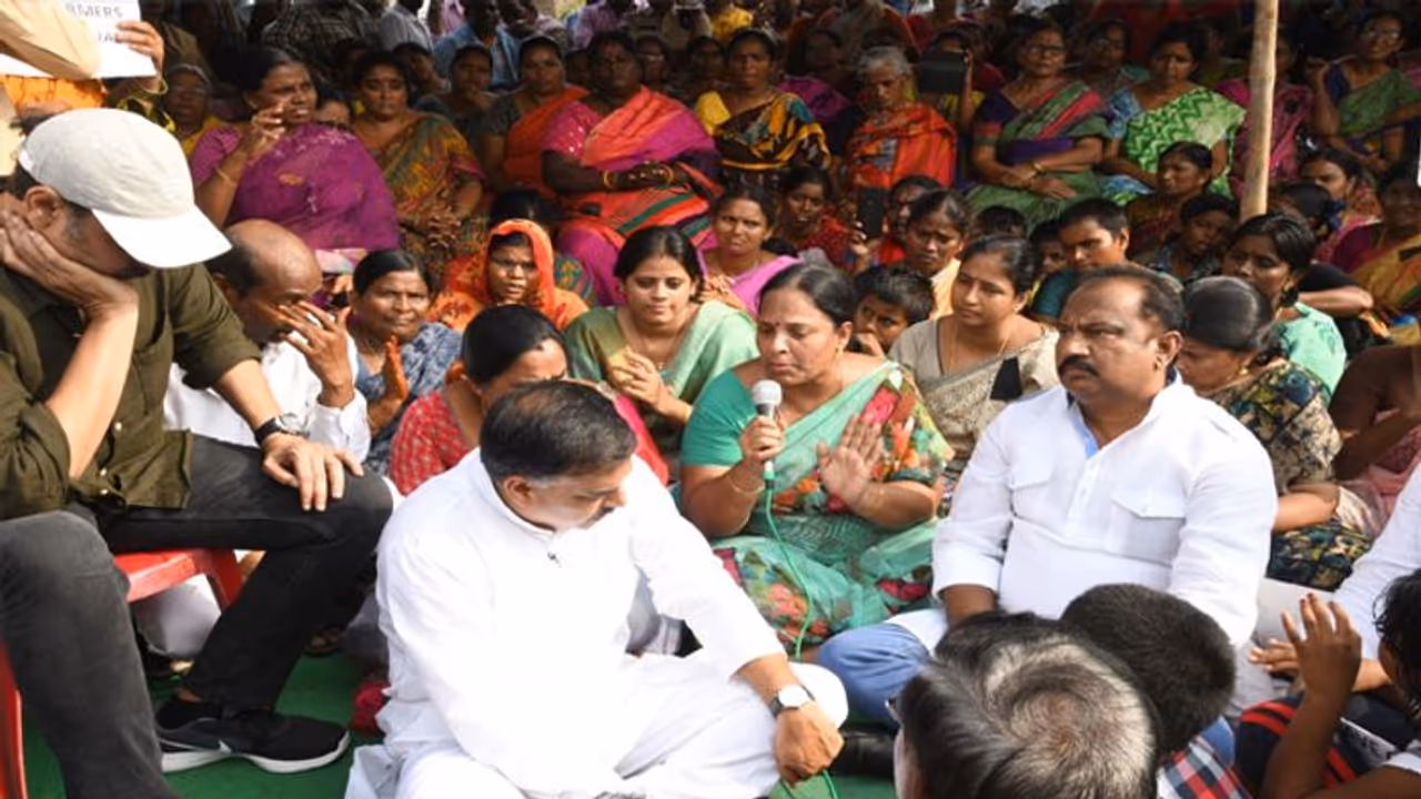 రాజధాని వివాదం... జగన్ తో కాదు నేరుగా ప్రధాని మోదీతోనే: నాదెండ్ల రాజధాని వివాదం... జగన్ తో కాదు నేరుగా ప్రధాని మోదీతోనే: నాదెండ్ల