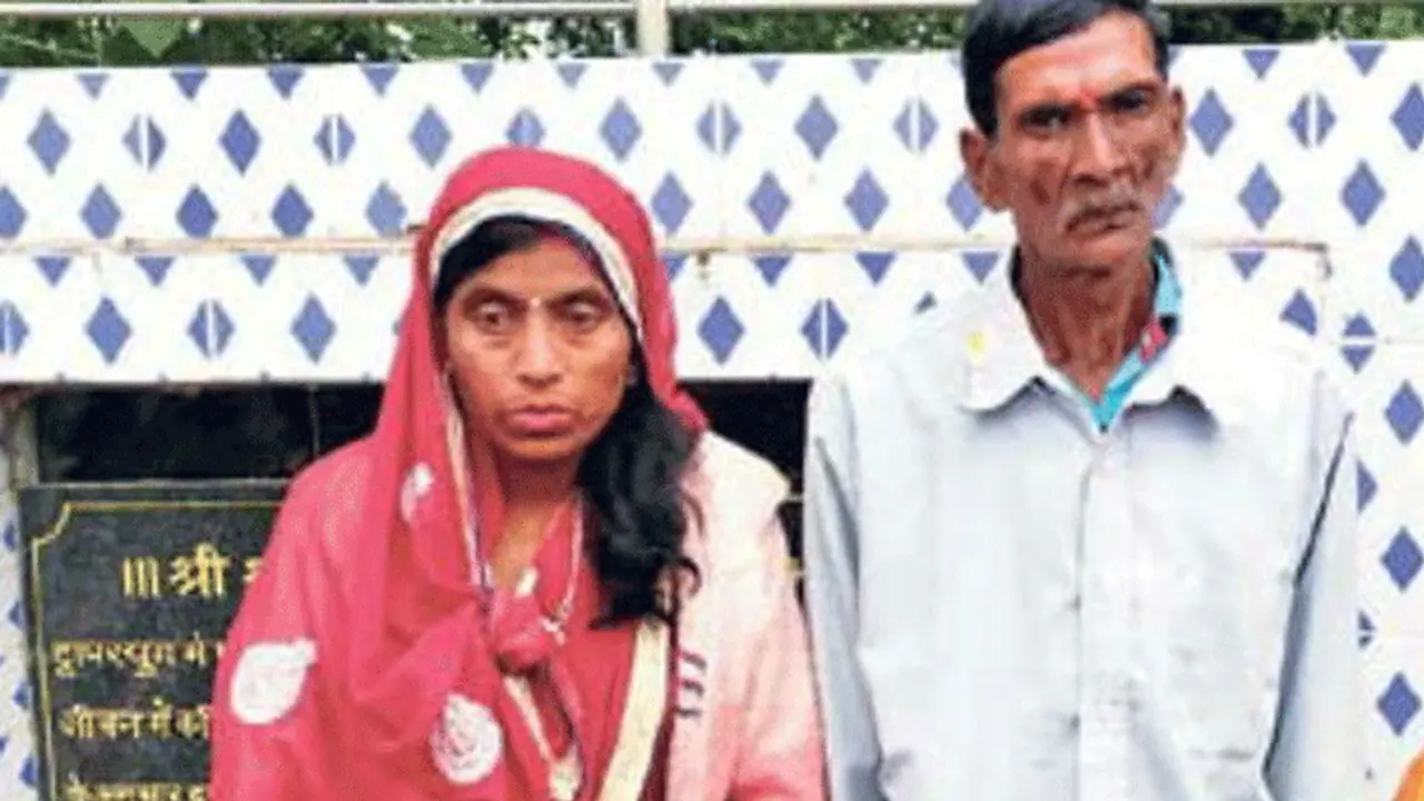 पत्नी ने धूमधाम से कराई 60 साल के पति की दूसरी शादी, एक चाहत में 35 साल की महिला के साथ लिए 7 फेरे पत्नी ने धूमधाम से कराई 60 साल के पति की दूसरी शादी, एक चाहत में 35 साल की महिला के साथ लिए 7 फेरे