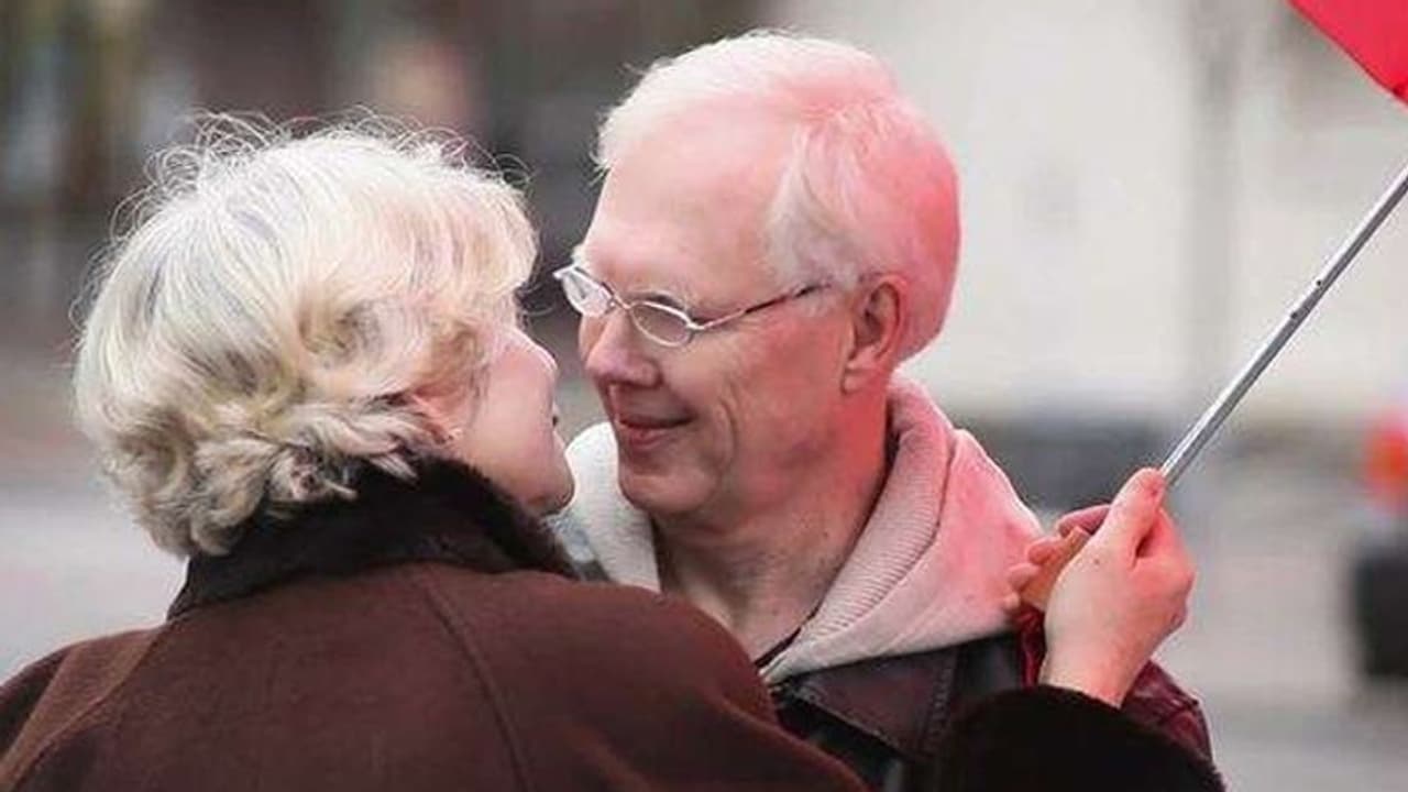 शादी के 30 साल बाद खुला ऐसा राज, दादा दादी बनने पर कपल ने लिया तलाक शादी के 30 साल बाद खुला ऐसा राज, दादा दादी बनने पर कपल ने लिया तलाक