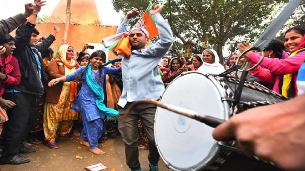 অপহরণ থেকে খুন, জানুন পাকিস্তান বাংলাদেশে হিন্দুদের সঙ্গে হওয়া অত্যাচারের কাহিনি অপহরণ থেকে খুন, জানুন পাকিস্তান বাংলাদেশে হিন্দুদের সঙ্গে হওয়া অত্যাচারের কাহিনি