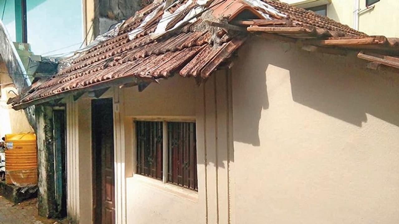 ಪತ್ನಿ ಎದುರೇ ಶವವಾದ ಬಡ ಕೂಲಿ ಜಲೀಲ್! ಪತ್ನಿ ಎದುರೇ ಶವವಾದ ಬಡ ಕೂಲಿ ಜಲೀಲ್!