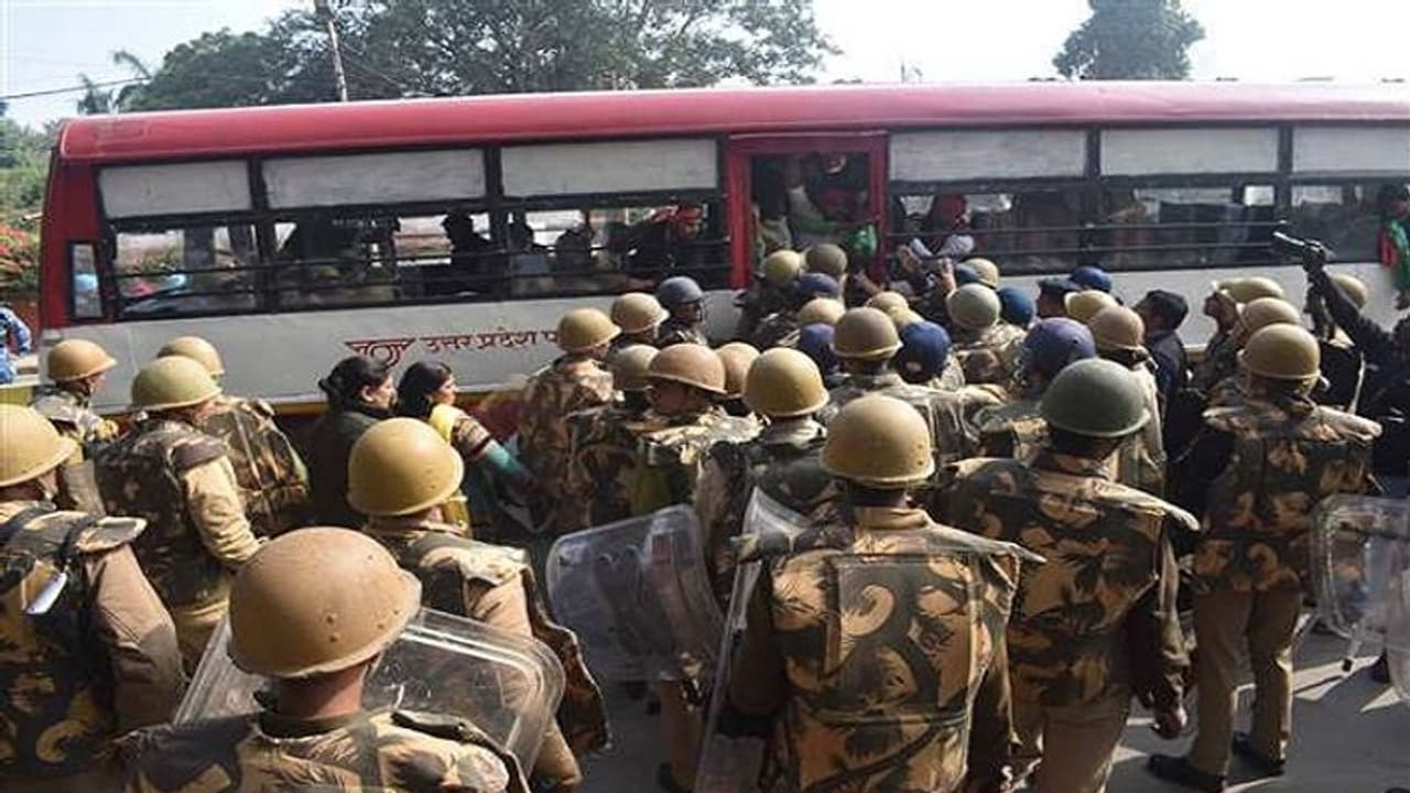 सपा नेता ने बुलाई थी उपद्रवियों की टोली, जांच में सामने आ रही कई और चौंकाने वाली बातें सपा नेता ने बुलाई थी उपद्रवियों की टोली, जांच में सामने आ रही कई और चौंकाने वाली बातें