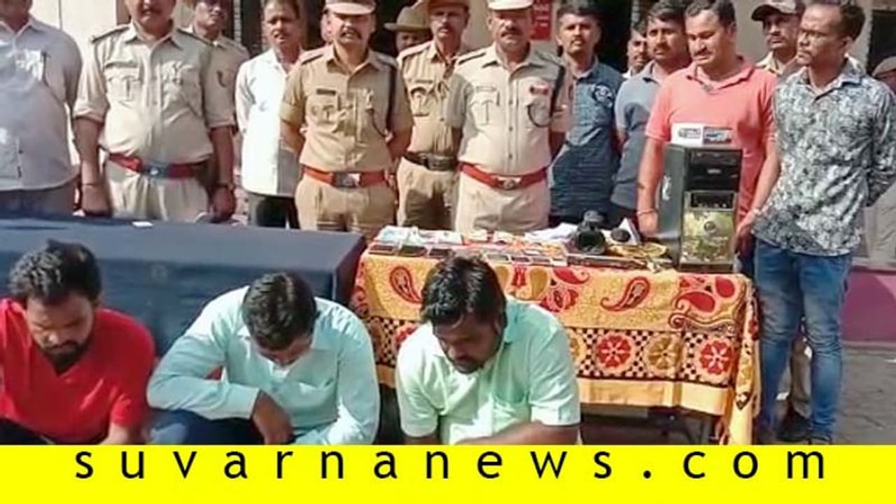 ವಿಜಯಪುರ: ಬ್ಲ್ಯಾಕ್‌ಮೇಲ್ ಮಾಡುತ್ತಿದ್ದ ಮೂವರು ನಕಲಿ ಪತ್ರಕರ್ತರ ಬಂಧನ