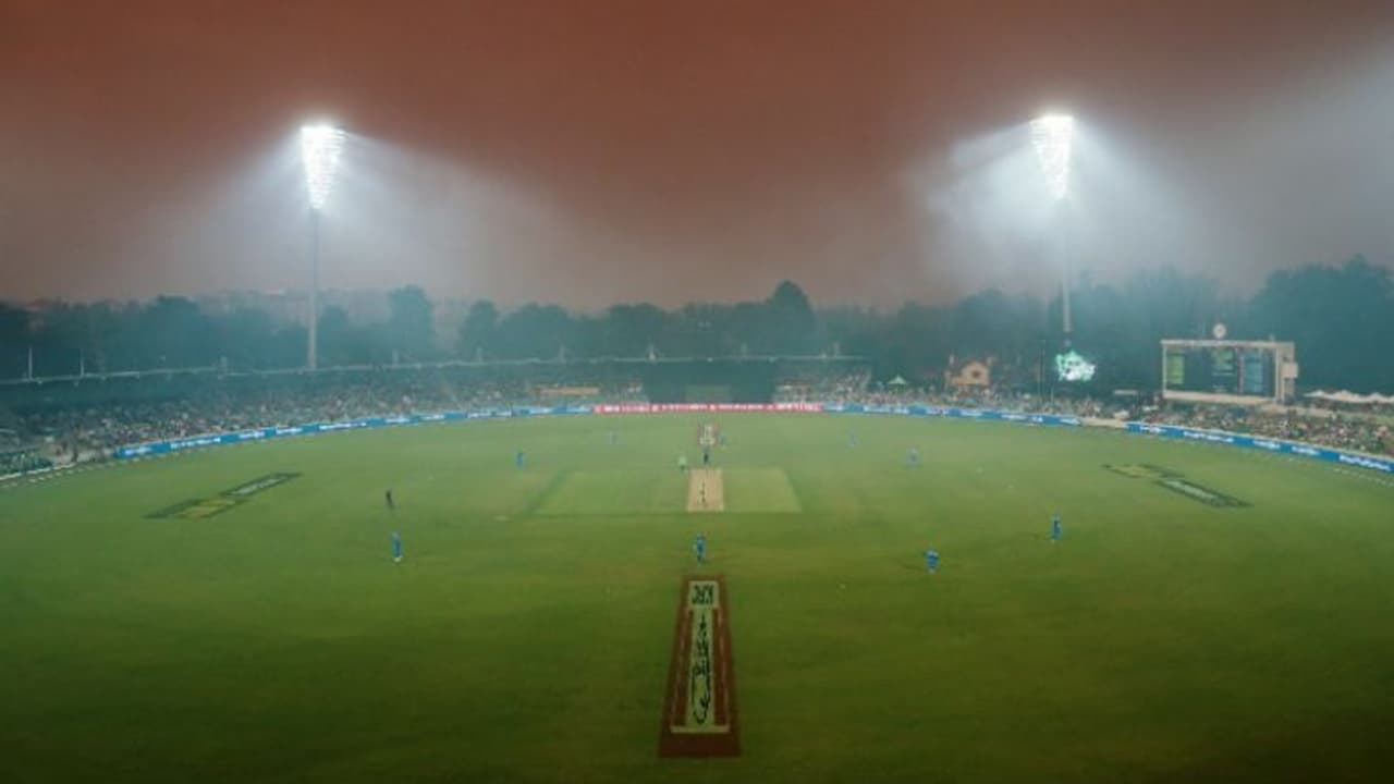 Big Bash League (BBL): Sydney Thunder Adelaide Strikers match abandoned due to poor air quality Big Bash League (BBL): Sydney Thunder Adelaide Strikers match abandoned due to poor air quality