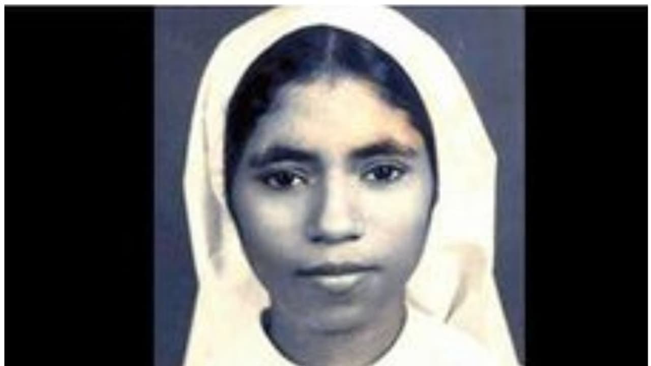 അഭയ കേസ്; ഡമ്മി പരീക്ഷണം നടത്തിയ ഡോ. എസ് കെ പഥകിനെ വിസ്തരിക്കും അഭയ കേസ്; ഡമ്മി പരീക്ഷണം നടത്തിയ ഡോ. എസ് കെ പഥകിനെ വിസ്തരിക്കും