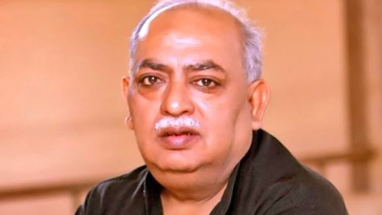 CAA पर फिल्ममेकर ने शायर को दिया जवाब, देश में तालियां बटोरने के बाद अब मरने मारने की बात कर रहे CAA पर फिल्ममेकर ने शायर को दिया जवाब, देश में तालियां बटोरने के बाद अब मरने मारने की बात कर रहे