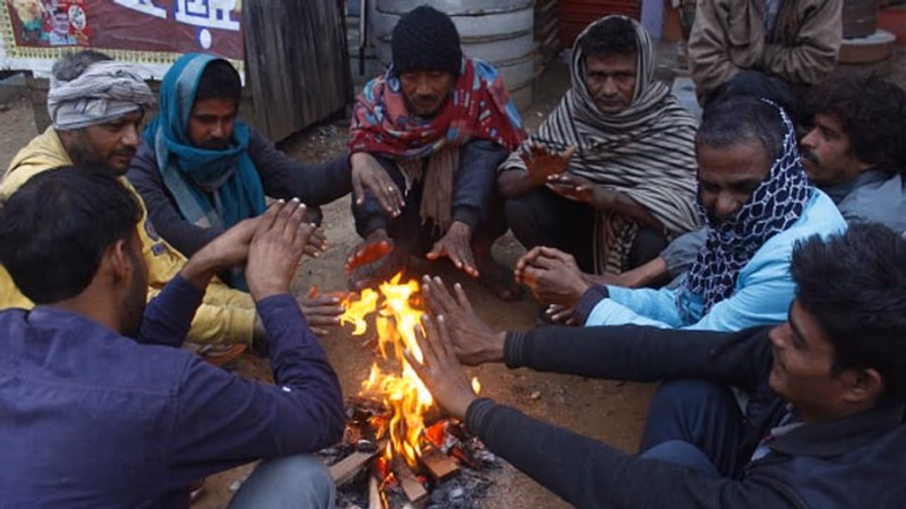 দার্জিলিং এর তাপমাত্রা ৪ এর নিচে, রাজ্যে এখনও আরও ৪৮ ঘন্টা শীতের আমেজ থাকবে