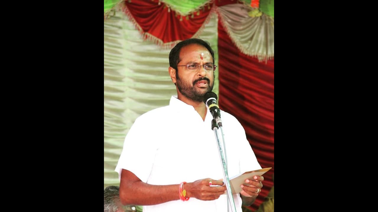 AP Muruganandham: ஆட்டை வெட்டுவது போல் என்னையும் வெட்டிவிடுவதாக மிரட்டல் வருகிறது முருகானந்தம் புகார்