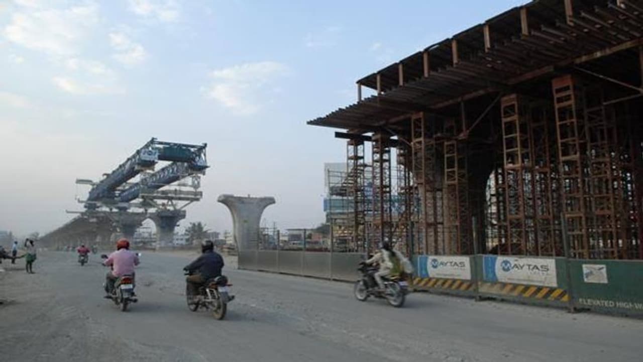 देरी की वजह से बुनियादी ढांचा क्षेत्र की 377 परियोजनाओं की लागत 3.94 लाख करोड़ रुपये बढ़ी देरी की वजह से बुनियादी ढांचा क्षेत्र की 377 परियोजनाओं की लागत 3.94 लाख करोड़ रुपये बढ़ी