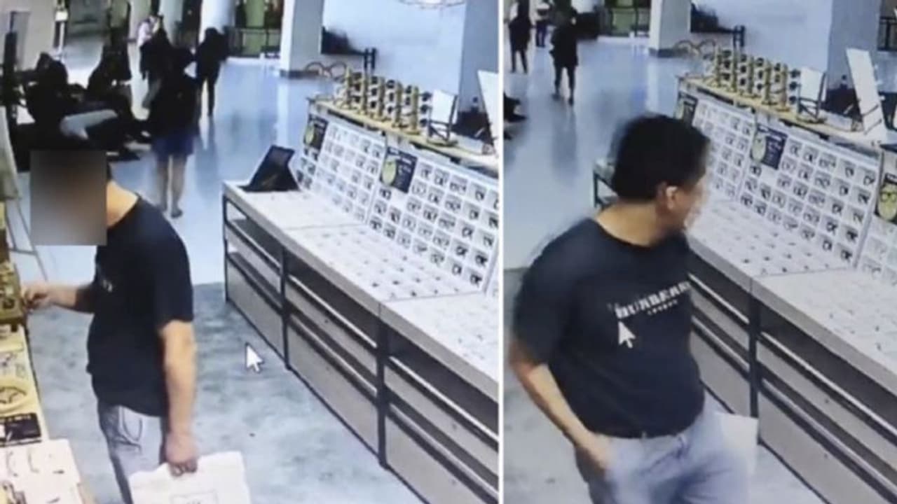 2 हजार की शॉपिंग कर चुराया कीमती सामान, पकड़े जाने पर कहा मजाक कर रहा था 2 हजार की शॉपिंग कर चुराया कीमती सामान, पकड़े जाने पर कहा मजाक कर रहा था