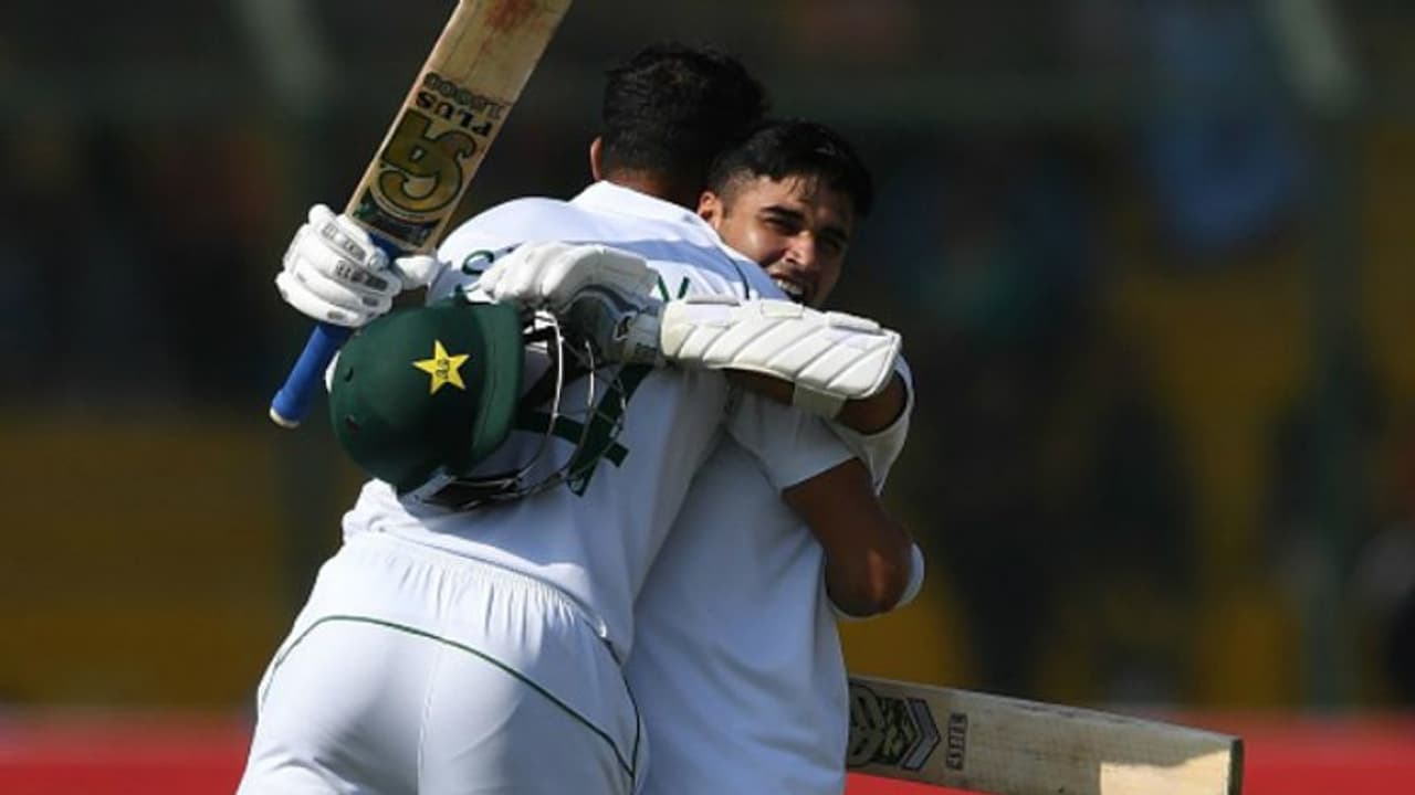 டெஸ்ட் கிரிக்கெட் வரலாற்றில் இந்திய அணி மட்டுமே செய்த சாதனையில் இணைந்தது பாகிஸ்தான்.. செம ரெக்கார்டு டெஸ்ட் கிரிக்கெட் வரலாற்றில் இந்திய அணி மட்டுமே செய்த சாதனையில் இணைந்தது பாகிஸ்தான்.. செம ரெக்கார்டு