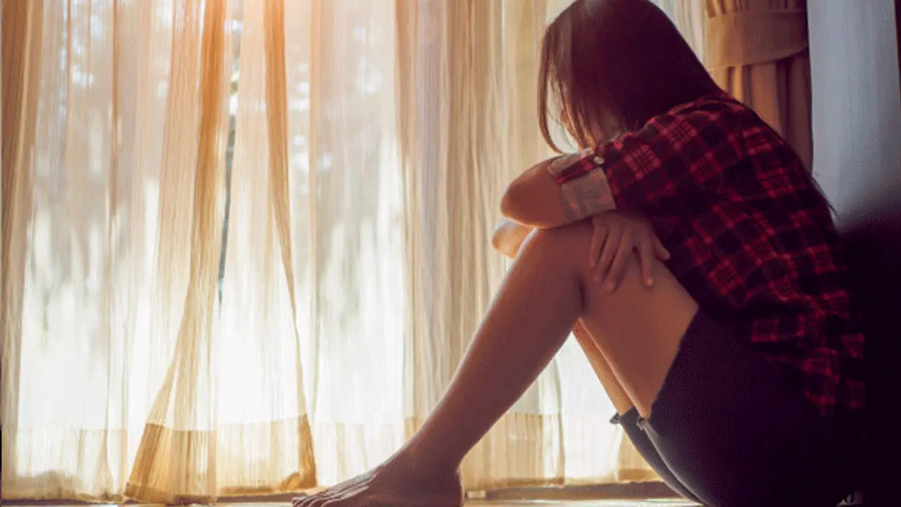 पिता ने बेटे की गर्लफ्रेंड के साथ जो किया उसे सुन खड़े हो जाएंगे रोंगटे, वो तो BF से गई थी मिलने पिता ने बेटे की गर्लफ्रेंड के साथ जो किया उसे सुन खड़े हो जाएंगे रोंगटे, वो तो BF से गई थी मिलने