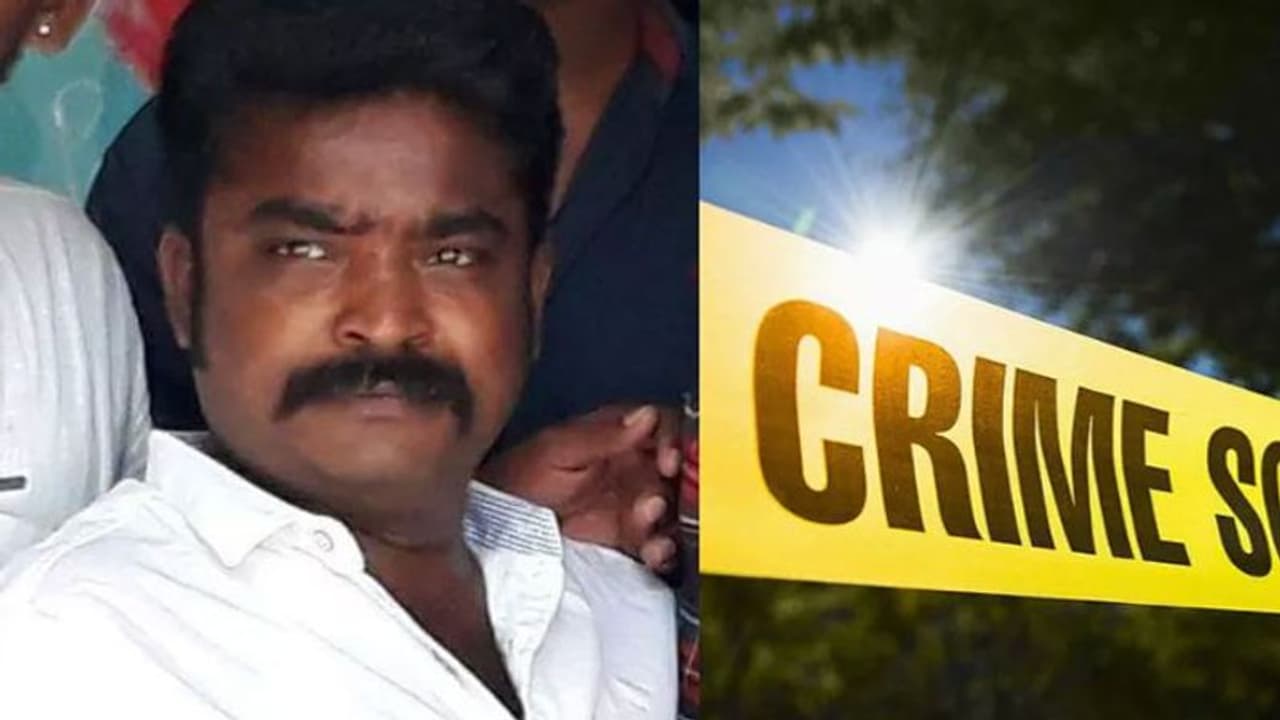 திருமலை திருப்பதியில் ரவுடி ஓட ஓட விரட்டி படுகொலை... அலறியடித்து ஓடிய பக்தர்கள்..! திருமலை திருப்பதியில் ரவுடி ஓட ஓட விரட்டி படுகொலை... அலறியடித்து ஓடிய பக்தர்கள்..!