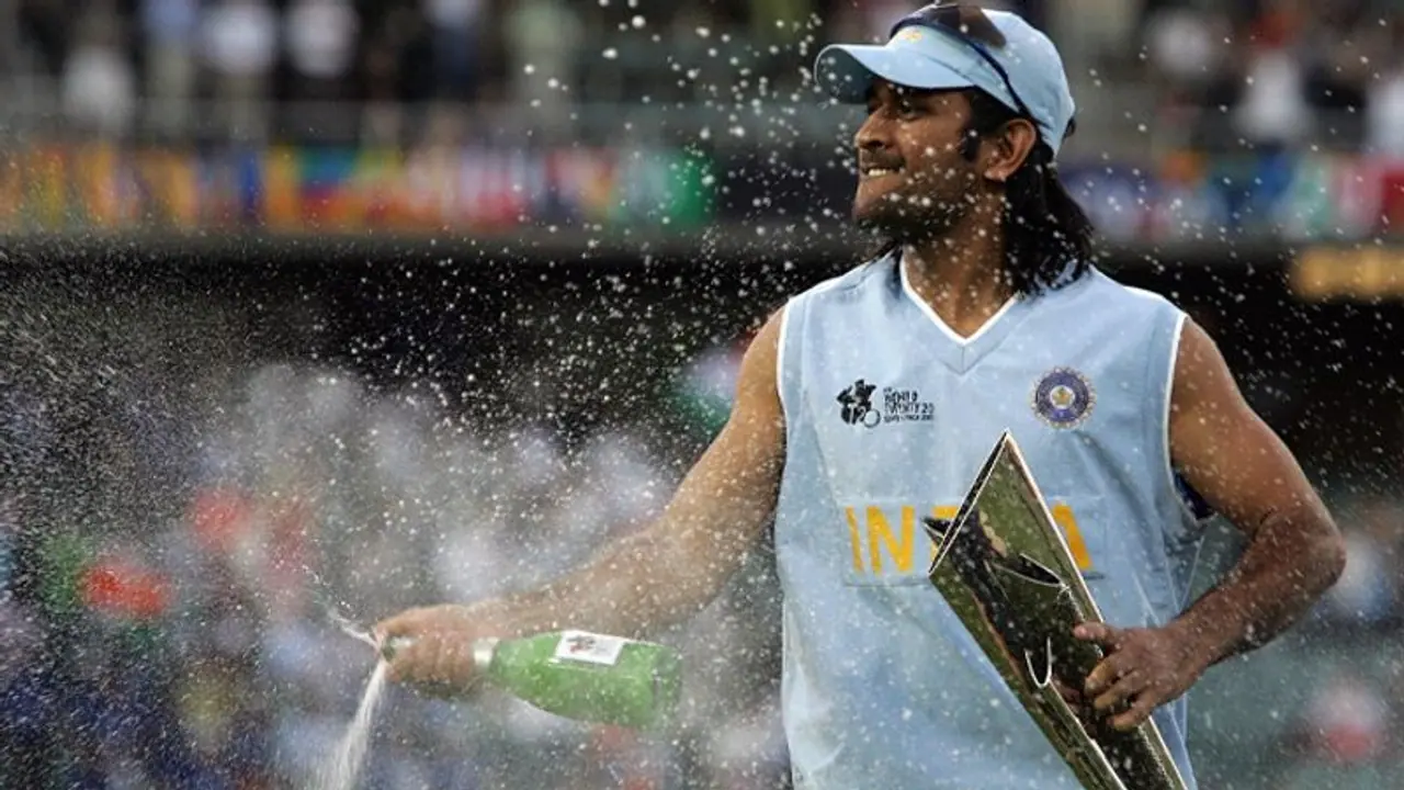 ফের অধিনায়ক ধোনি, ক্যাঙ্গারুর দেশ থেকে এল বিরল সম্মান ফের অধিনায়ক ধোনি, ক্যাঙ্গারুর দেশ থেকে এল বিরল সম্মান