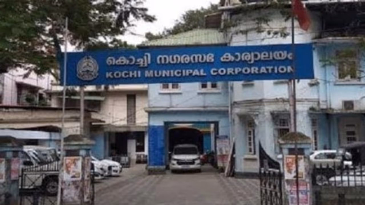 കൊച്ചി കോര്പ്പറേഷനിലെ ഇ ഗവേണൻസ്: അഞ്ച് കോടിയുടെ അഴിമതി ആരോപണവുമായി പ്രതിപക്ഷം കൊച്ചി കോര്പ്പറേഷനിലെ ഇ ഗവേണൻസ്: അഞ്ച് കോടിയുടെ അഴിമതി ആരോപണവുമായി പ്രതിപക്ഷം