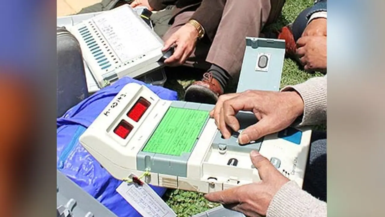 Tamilnadu Local Body Election Results: என்னது அதிமுக வெற்றியா? அதிர்ச்சியில் மயங்கி விழுந்த திமுக வேட்பாளர்! Tamilnadu Local Body Election Results: என்னது அதிமுக வெற்றியா? அதிர்ச்சியில் மயங்கி விழுந்த திமுக வேட்பாளர்!