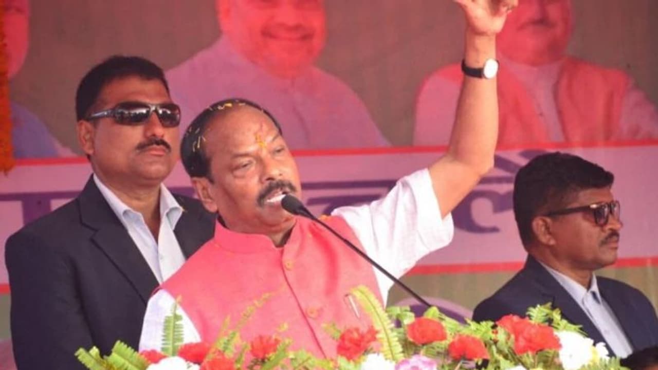 முதல்வரை பின்னுக்கு தள்ளிய சுயேச்சை வேட்பாளர்..! ஜார்க்கண்டில் ஆட்சியை இழக்கும் பாஜக..!