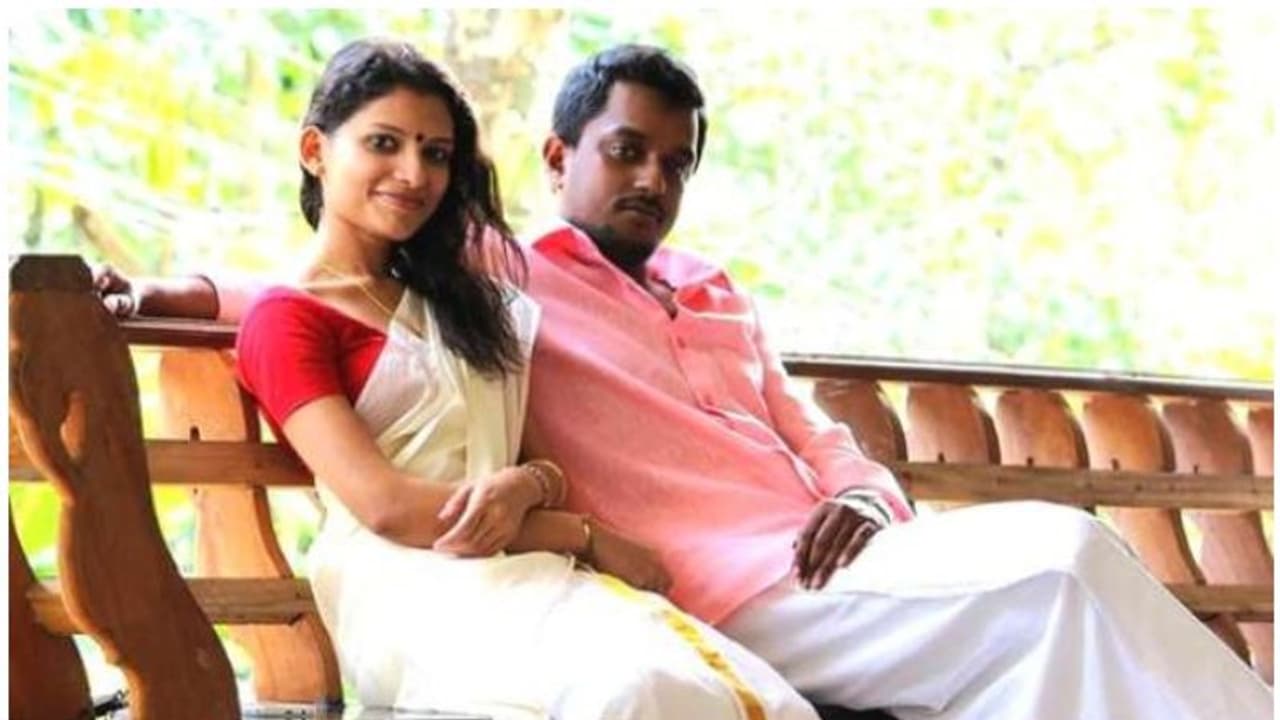 'ഓപ്പറേഷൻ ബിഗ് ഡാഡി'യില് കുറ്റപത്രം സമര്പ്പിച്ചു; ഓണ്ലൈന് പെണ്വാണിഭ കേസില് രശ്മി ആര് നായര് ഉള്പ്പടെ 13 പ്രതികള് 'ഓപ്പറേഷൻ ബിഗ് ഡാഡി'യില് കുറ്റപത്രം സമര്പ്പിച്ചു; ഓണ്ലൈന് പെണ്വാണിഭ കേസില് രശ്മി ആര് നായര് ഉള്പ്പടെ 13 പ്രതികള്