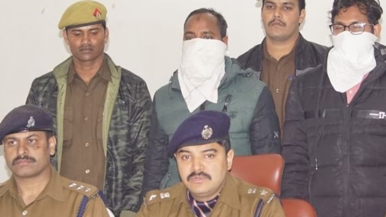 PFI ने फैलाया था लखनऊ सहित पूरे यूपी में हिंसा, पुलिस ने संगठन के प्रदेश अध्यक्ष वसीम को किया गिरफ्तार PFI ने फैलाया था लखनऊ सहित पूरे यूपी में हिंसा, पुलिस ने संगठन के प्रदेश अध्यक्ष वसीम को किया गिरफ्तार