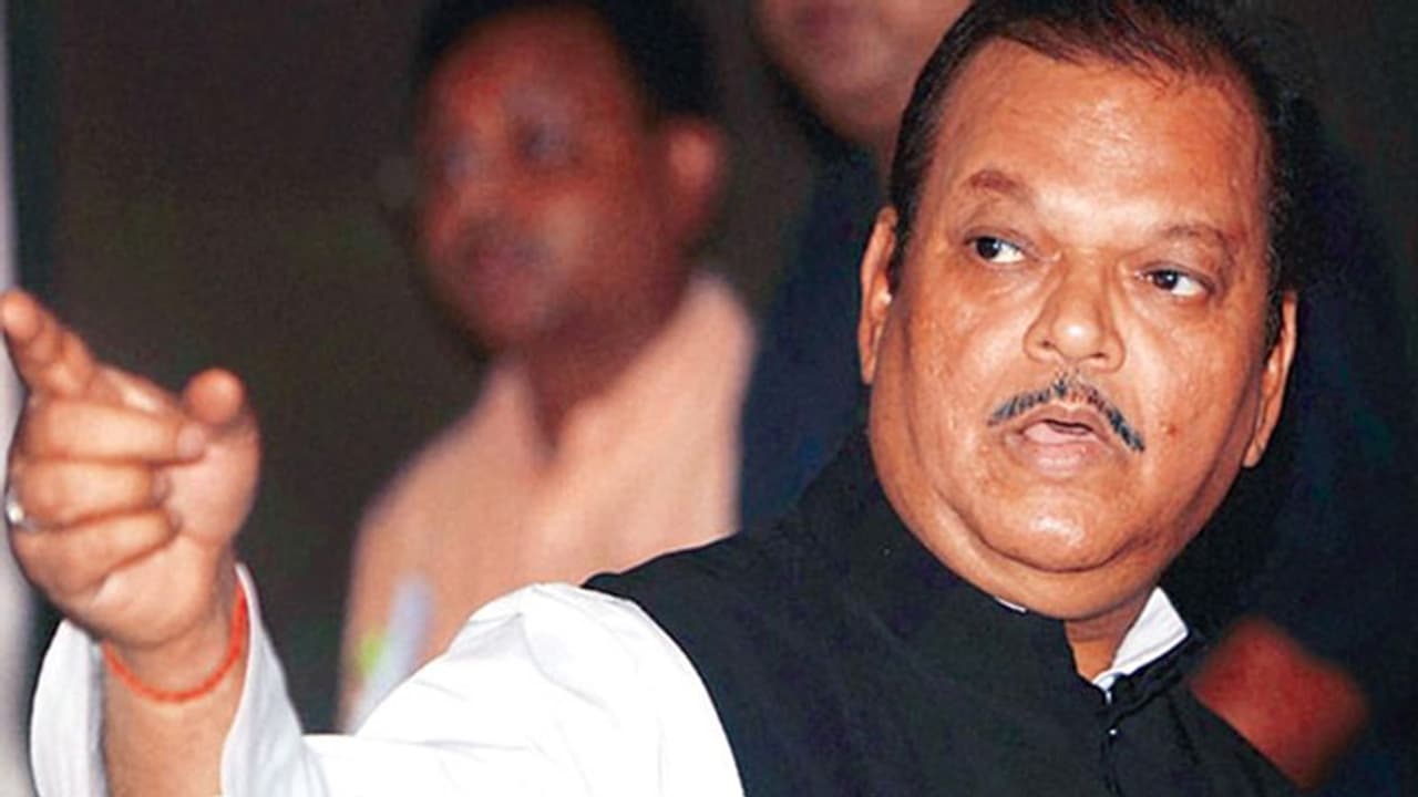 JMM के साथ झारखंड में रिकॉर्ड जीत हासिल करते ही बदले कांग्रेस के बोल मांगा डिप्टी CM का पद JMM के साथ झारखंड में रिकॉर्ड जीत हासिल करते ही बदले कांग्रेस के बोल मांगा डिप्टी CM का पद