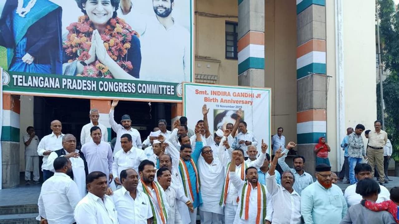 జార్ఖండ్ లో కాంగ్రెస్ కూటమి విజయం... తెలంగాణ నాయకుడి హస్తం జార్ఖండ్ లో కాంగ్రెస్ కూటమి విజయం... తెలంగాణ నాయకుడి హస్తం