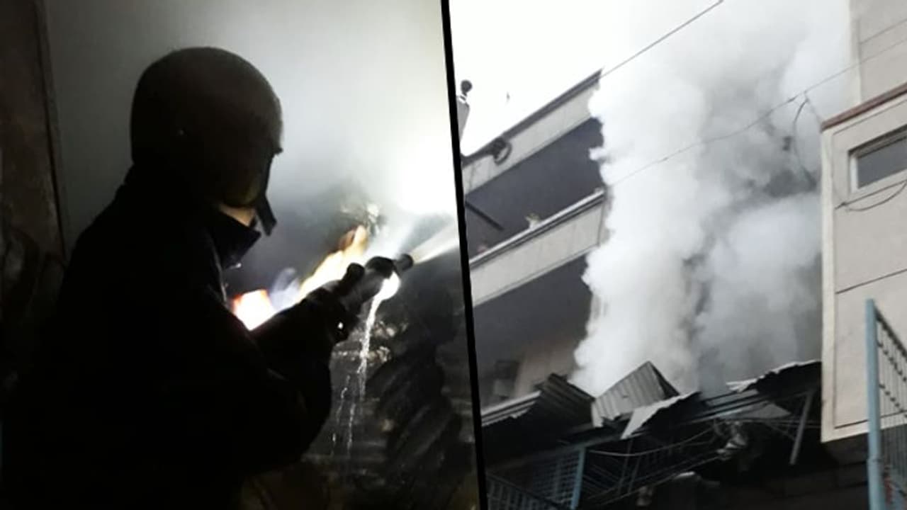 Andhra Pradesh: Fire breaks out at Srichakra Oil Mill in East Godavari Andhra Pradesh: Fire breaks out at Srichakra Oil Mill in East Godavari