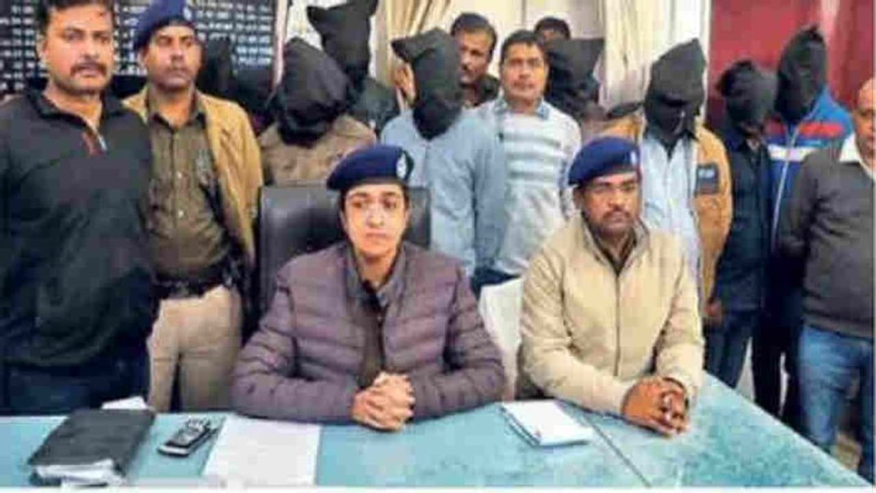 हाई प्रोफाइल लोगों की हत्या का सुपारी लेने वाला कुख्यात भोला गोप गिरफ्तार, डिप्टी मेयर के पति की हत्या की थी हाई प्रोफाइल लोगों की हत्या का सुपारी लेने वाला कुख्यात भोला गोप गिरफ्तार, डिप्टी मेयर के पति की हत्या की थी