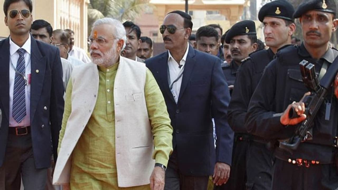 मोदी के लखनऊ दौरे को लेकर प्रशासन अलर्ट, ये रहेगा पीएम का मिनट टू मिनट प्रोग्राम मोदी के लखनऊ दौरे को लेकर प्रशासन अलर्ट, ये रहेगा पीएम का मिनट टू मिनट प्रोग्राम