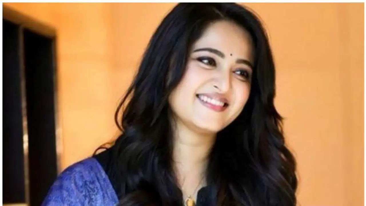 அனுஷ்கா சொன்ன வார்த்தை உண்மையா?சில கோடிகளை தயங்காமல் செலவு செய்யும் தயாரிப்பாளர்! அனுஷ்கா சொன்ன வார்த்தை உண்மையா?சில கோடிகளை தயங்காமல் செலவு செய்யும் தயாரிப்பாளர்!