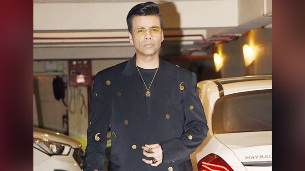 টুইট বির্তকে করণ জোহরের 'তখত', বয়কটের ডাক সোশ্যাল মিডিয়ায় টুইট বির্তকে করণ জোহরের 'তখত', বয়কটের ডাক সোশ্যাল মিডিয়ায়