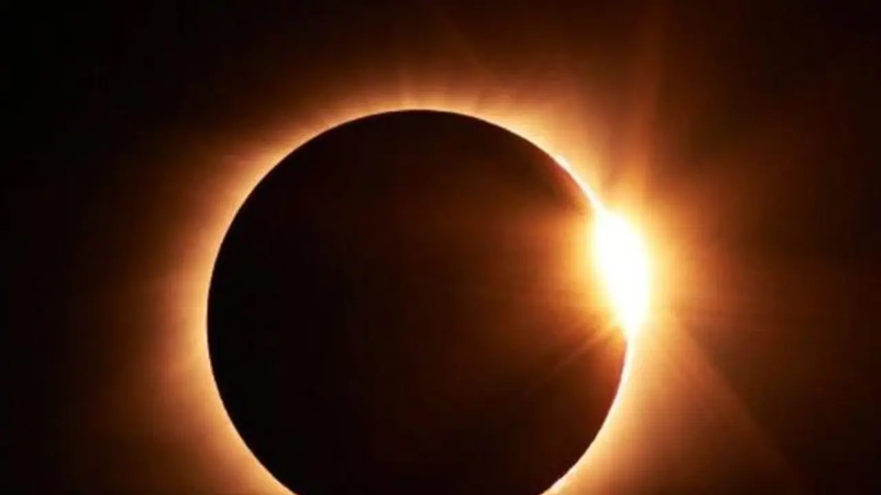 অনুষ্ঠিত হতে চলেছে বছরের প্রথম সূর্যগ্রহণ, জেনে নিন কোথায় কোথায় দেখা যাবে গ্রহণ অনুষ্ঠিত হতে চলেছে বছরের প্রথম সূর্যগ্রহণ, জেনে নিন কোথায় কোথায় দেখা যাবে গ্রহণ
