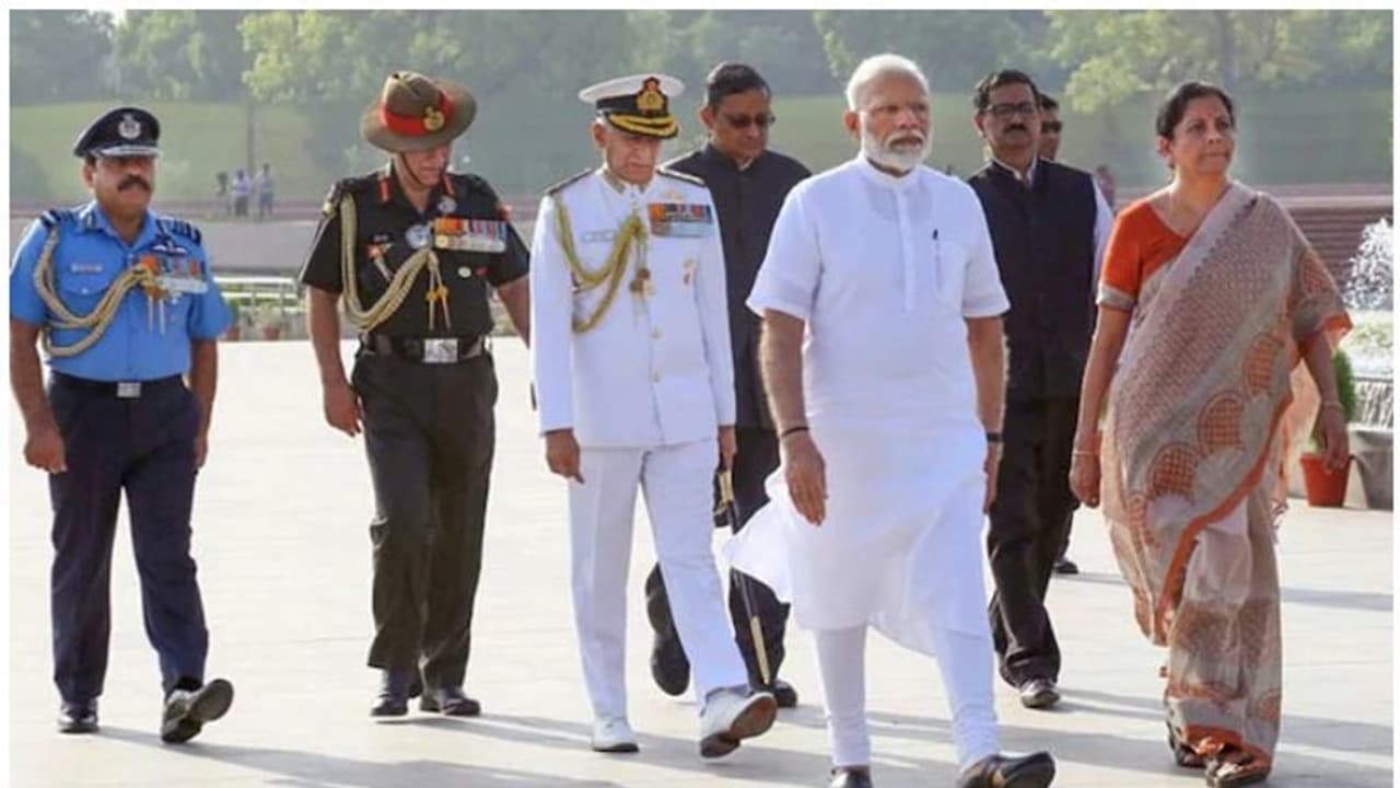 ഇന്ത്യയുടെ പ്രതിരോധ സേനാ തലവൻ സ്ഥാനമേറ്റെടുക്കുമ്പോൾ വരാൻ പോകുന്നത് എന്തൊക്കെ മാറ്റങ്ങൾ ?