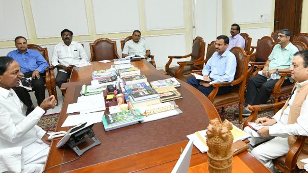 ఇలా చేస్తే లాభాలు తథ్యం: ఆర్టీసీ అధికారులకు కేసీఆర్ కీలక సూచనలు ఇలా చేస్తే లాభాలు తథ్యం: ఆర్టీసీ అధికారులకు కేసీఆర్ కీలక సూచనలు