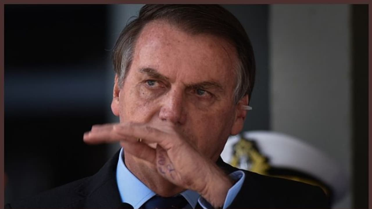 'നിന്റെ മുഖം ഇടിച്ചുപൊളിക്കും'; ഭാര്യയുടെ അഴിമതിയെക്കുറിച്ച് ചോദിച്ച മാധ്യമപ്രവര്ത്തകനോട് ബോല്സൊനാരോ 'നിന്റെ മുഖം ഇടിച്ചുപൊളിക്കും'; ഭാര്യയുടെ അഴിമതിയെക്കുറിച്ച് ചോദിച്ച മാധ്യമപ്രവര്ത്തകനോട് ബോല്സൊനാരോ