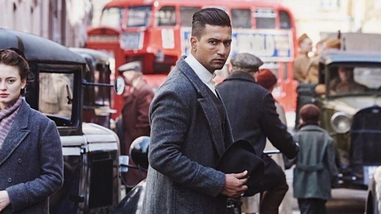 ঘোড়সওয়ারি শিখছেন ভিকি, তখত টিম পাড়ি দিল ইউরোপ ঘোড়সওয়ারি শিখছেন ভিকি, তখত টিম পাড়ি দিল ইউরোপ