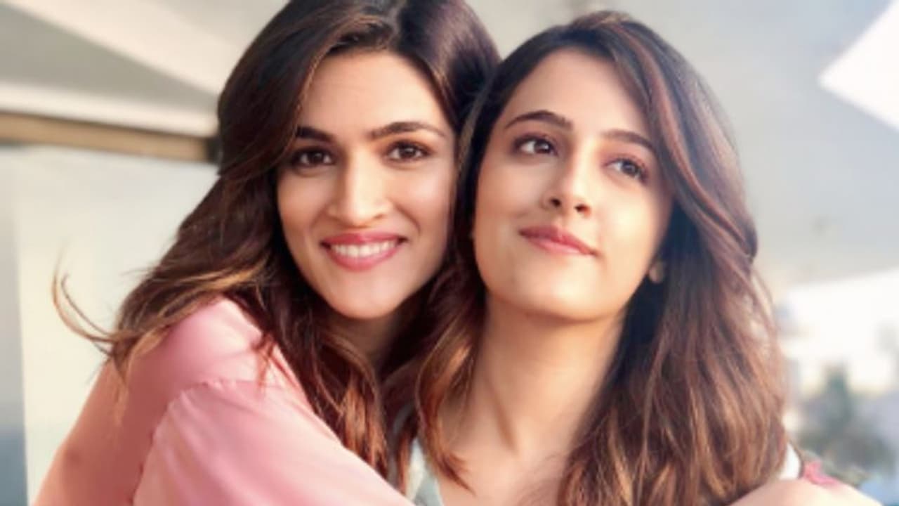 Sister act: Kriti, Nupur Sanon celebrate Christmas, turn Santa for specially abled children Sister act: Kriti, Nupur Sanon celebrate Christmas, turn Santa for specially abled children