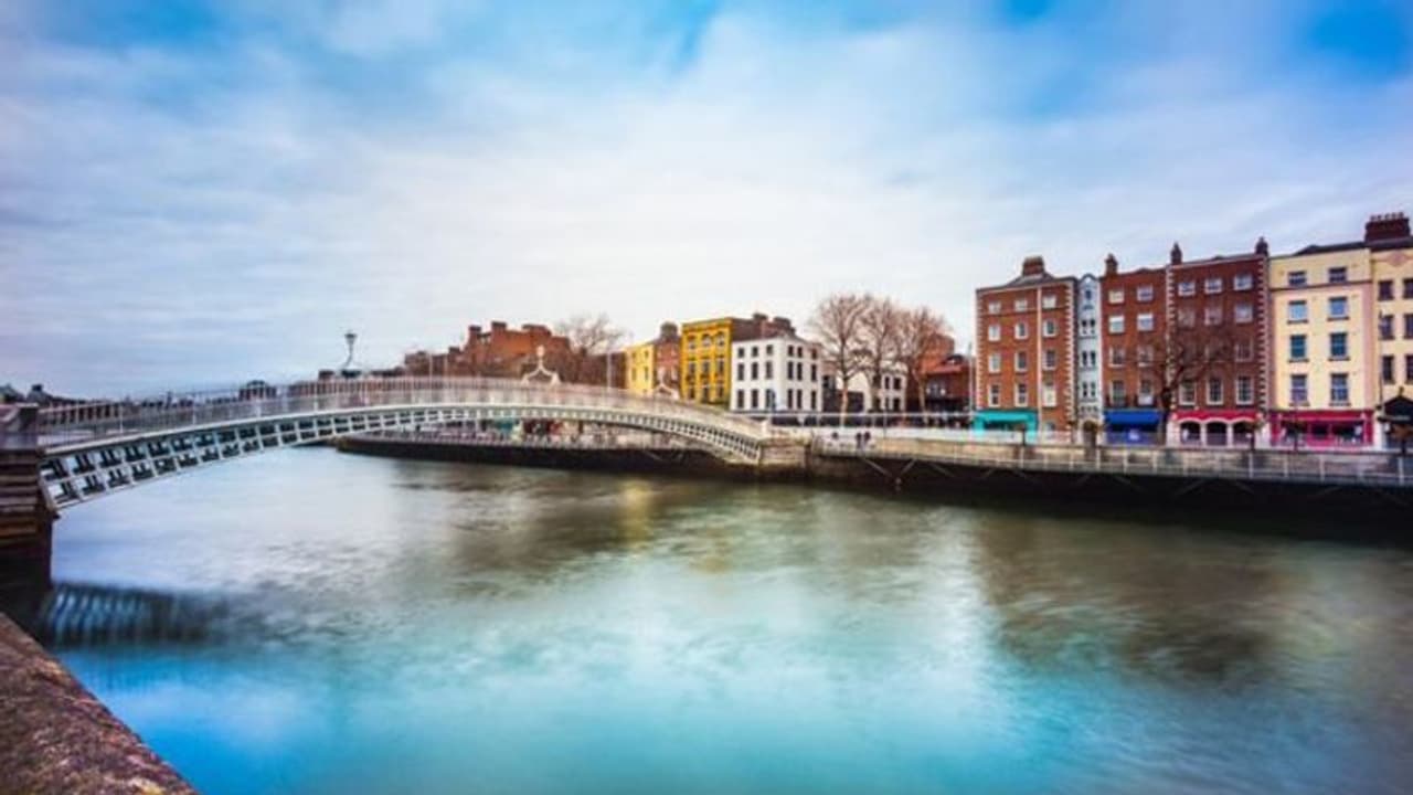 കുഞ്ഞുമുറിക്കുപോലും വാടക ഒരു ലക്ഷത്തിലേറെ, മറ്റ് നഗരങ്ങളിലേക്ക് ചേക്കേറി ആളുകള്, ലോകത്തിലെ ഏറ്റവും ചെലവേറിയ നഗരമിതാണോ? കുഞ്ഞുമുറിക്കുപോലും വാടക ഒരു ലക്ഷത്തിലേറെ, മറ്റ് നഗരങ്ങളിലേക്ക് ചേക്കേറി ആളുകള്, ലോകത്തിലെ ഏറ്റവും ചെലവേറിയ നഗരമിതാണോ?