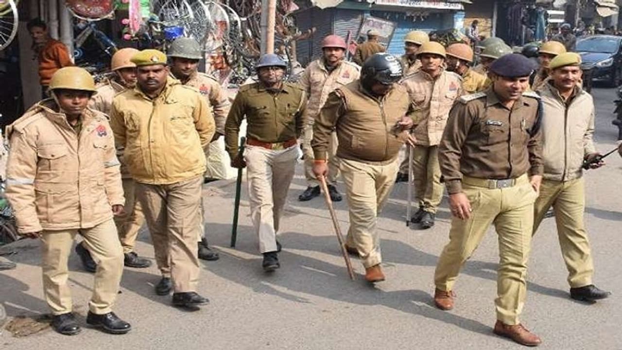 CAA विरोध को लेकर हिंसा: तीसरी आँख की निगहबानी में होंगे यूपी के ये जिले, इंटरनेट सेवा पर भी रोक