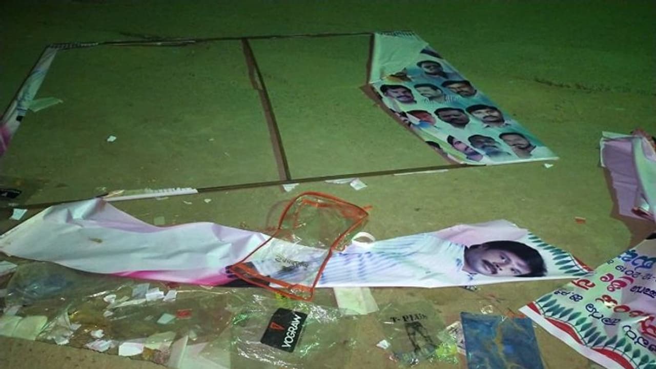 ಸುರಪುರ: ಪರಸ್ಪರ ಬಡಿದಾಡಿಕೊಂಡ ಕಾಂಗ್ರೆಸ್ ಬಿಜೆಪಿ ಕಾರ್ಯಕರ್ತರು