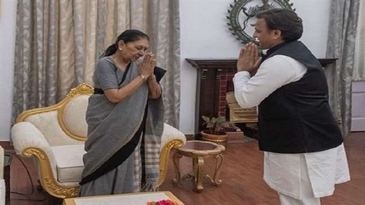 राज्यपाल से अखिलेश यादव ने की मुलाकात, पुलिसिया कार्रवाई को लेकर उठाए सवाल राज्यपाल से अखिलेश यादव ने की मुलाकात, पुलिसिया कार्रवाई को लेकर उठाए सवाल