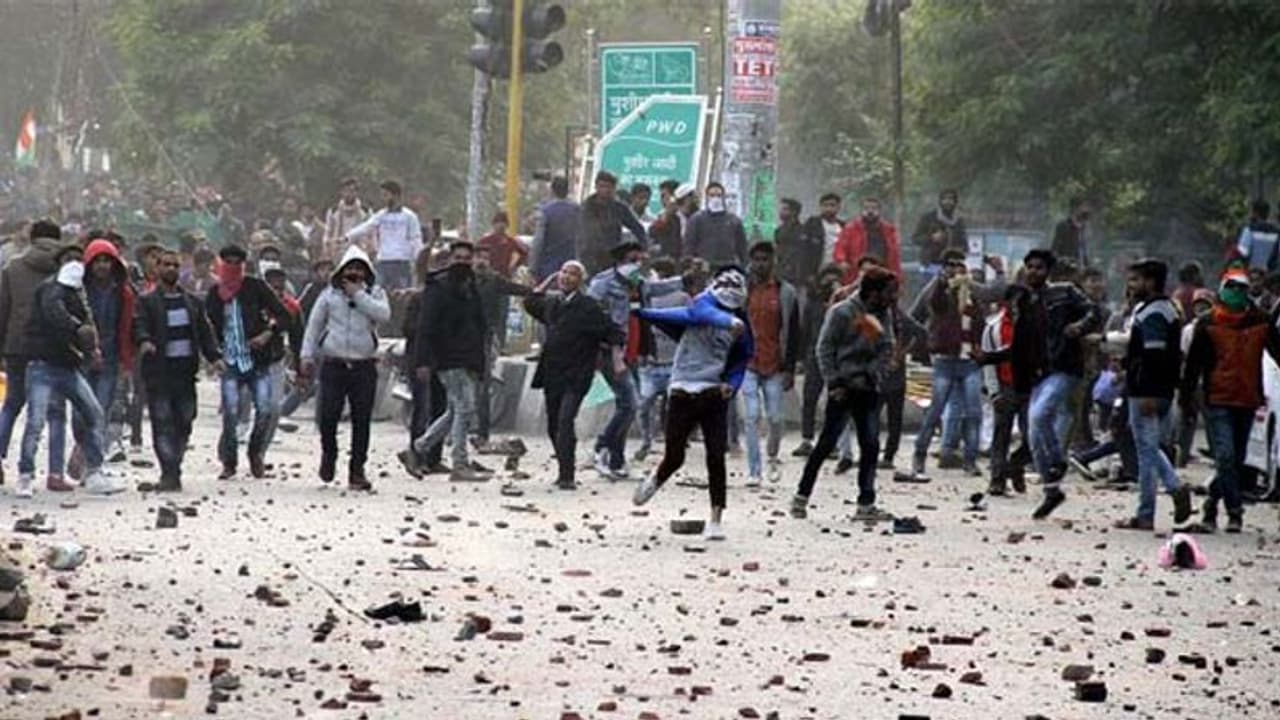 সিএএ বিক্ষোভে বিদেশি হাত,কাদের মদতে তাণ্ডব তদন্তে এনআইএ