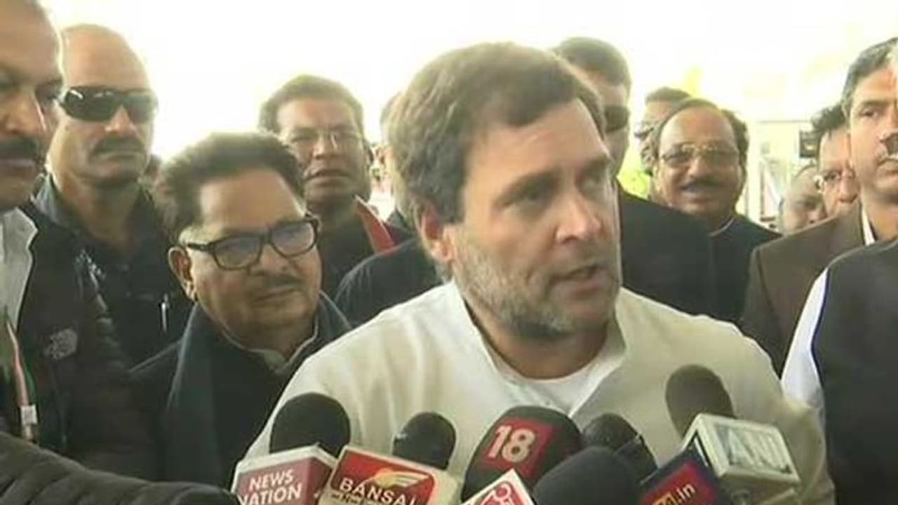 PM CARE நிதியில் இருந்து வாங்கிய வெண்டிலேட்டர்கள் .. தரம் குறைந்ததா? எம்பி. ராகுல் காந்தி குற்றச்சாட்டு.!