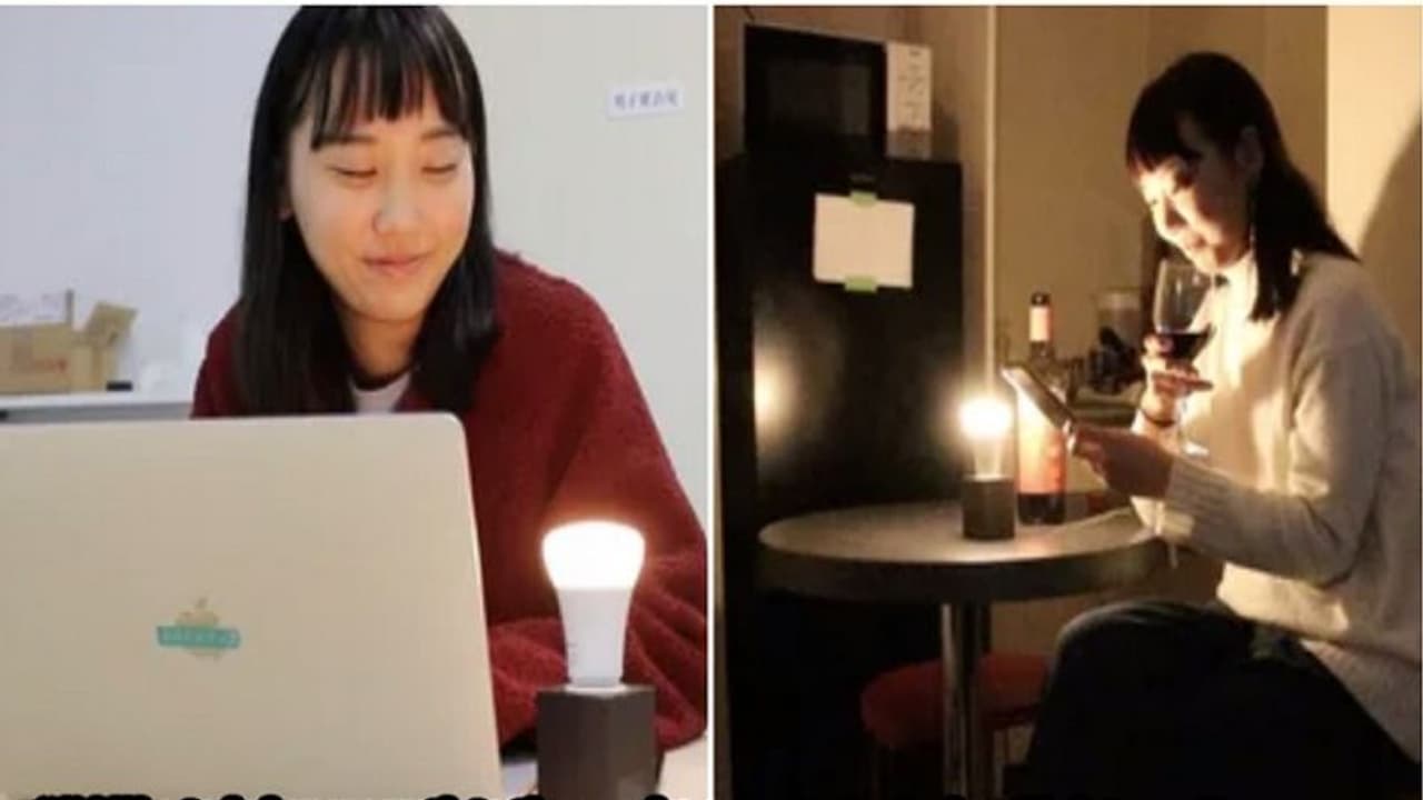 ना बिजली से ना धूप से, लोगों का दिल टूटने से जलता है ये बल्ब ना बिजली से ना धूप से, लोगों का दिल टूटने से जलता है ये बल्ब