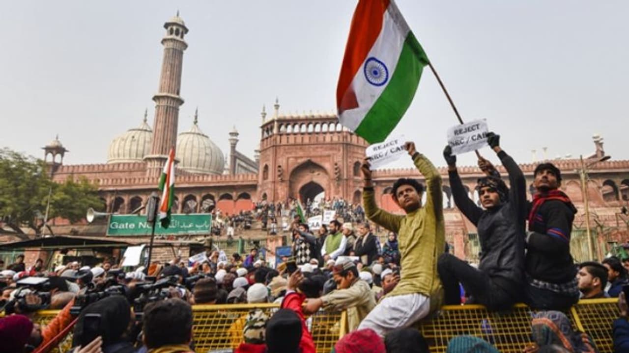 ఇది పాపులిస్ట్ చట్టం మాత్రమే కాదు...ఫాసిస్టు చట్టం...