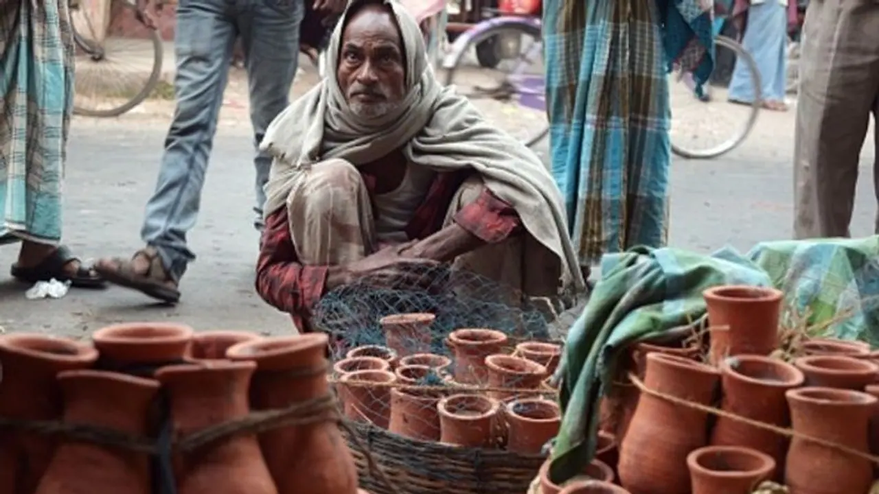 Weather Report: আজও শহরের তাপমাত্রা স্বাভাবিকের নিচে, আগামী ২৪ ঘন্টায় ফের বৃষ্টির পূর্বাভাস