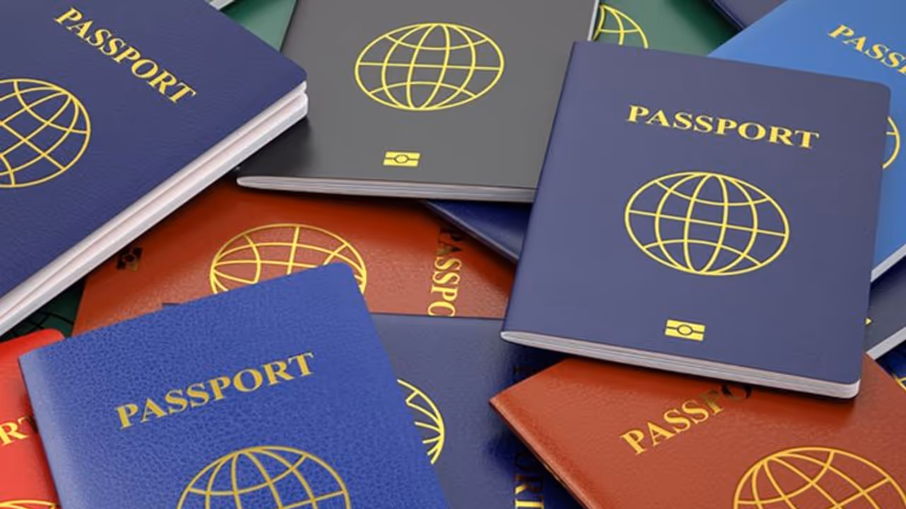 പൗരത്വം ഒറ്റയടിക്ക് റദ്ദാക്കുന്നത് ഭരണഘടനാവിരുദ്ധമെന്ന് ലൈബീരിയൻ സുപ്രീം കോടതി പൗരത്വം ഒറ്റയടിക്ക് റദ്ദാക്കുന്നത് ഭരണഘടനാവിരുദ്ധമെന്ന് ലൈബീരിയൻ സുപ്രീം കോടതി