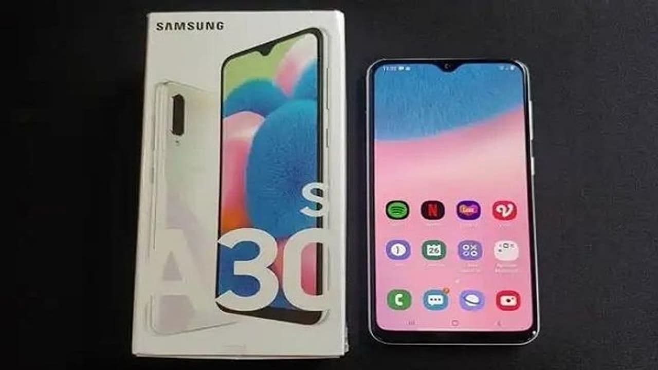 శామ్సంగ్ గెలాక్సీ నుండి కొత్త స్మార్ట్ ఫోన్...128 జిబి స్టోరేజ్ తో..