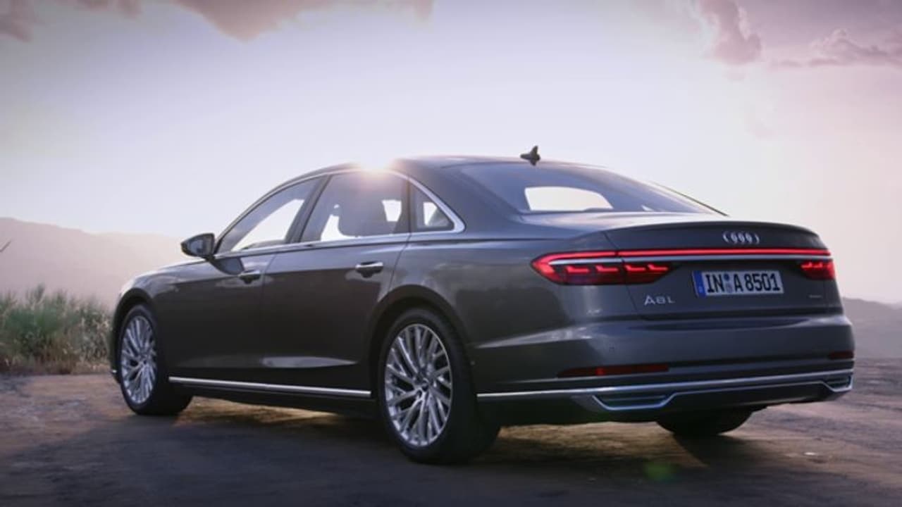 ആഡംബര നിരയിലേക്ക് ഔഡിയുടെ വക പുത്തന്‍ സെഡാന്‍